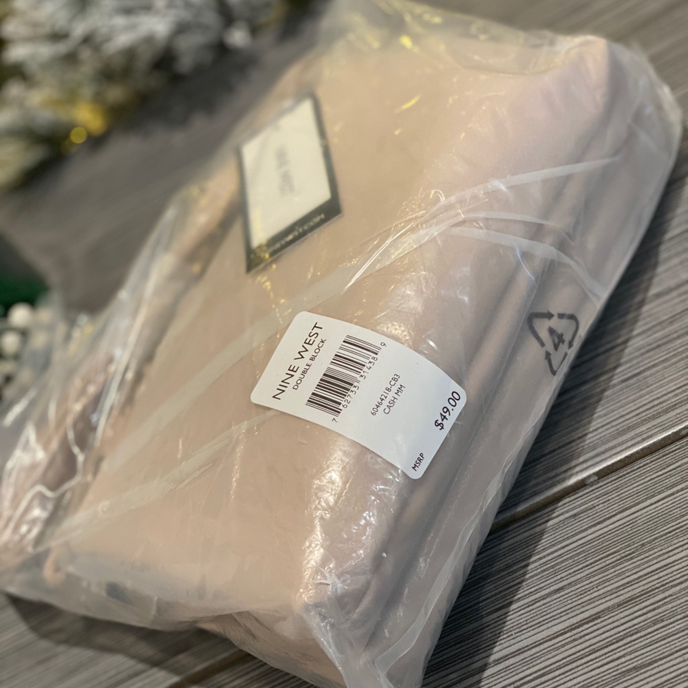 🎄🎄CHRISTMAS SALE🎄🎄 - Picture 7 of 8